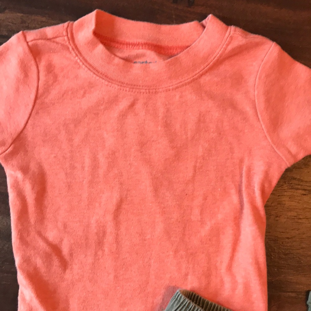 Onsie & Short Set 12Mo. - Picture 2 of 4
